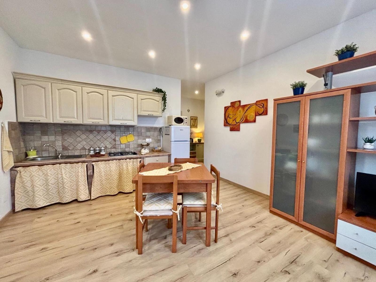 אולמדו Bouganville מראה חיצוני תמונה